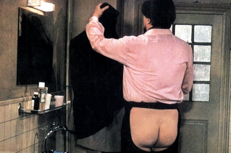 F:\SHARE 263 ARTICLES\man-wearing-backless-trouser_450.jpg